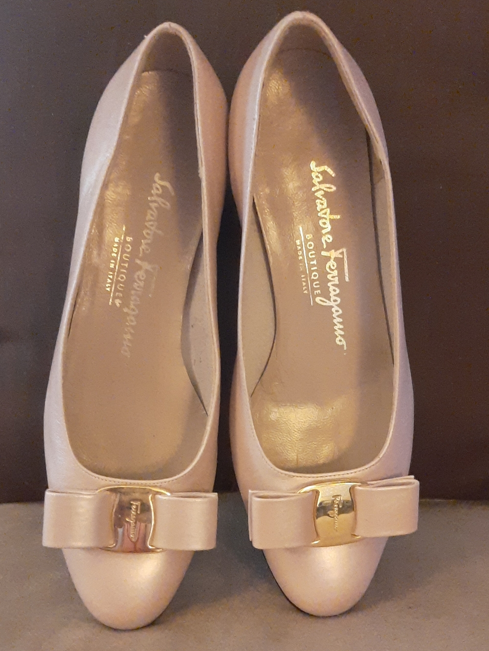 Salvatore Ferragamo Pink Leather Vara Bow Flats